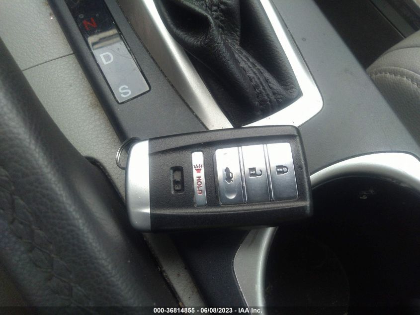 2017 ACURA ILX - 19UDE2F36HA013567