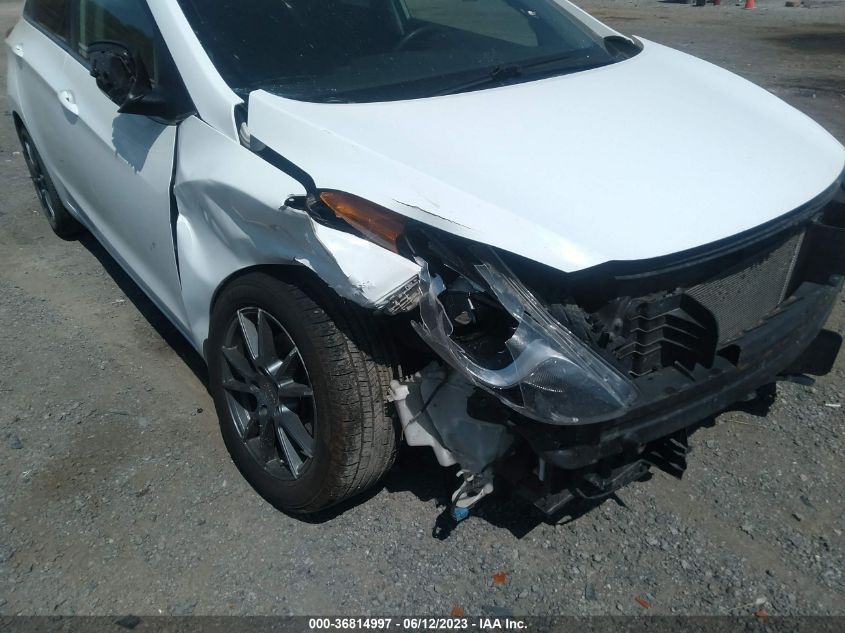 2016 HYUNDAI ELANTRA GT - KMHD35LHXGU332064