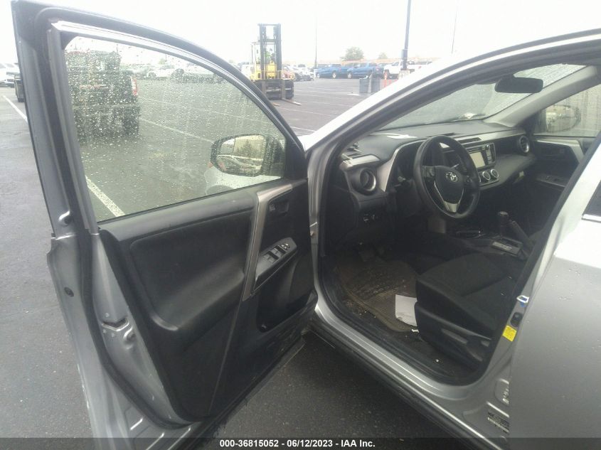 2018 TOYOTA RAV4 LE - JTMZFREV6JJ181793