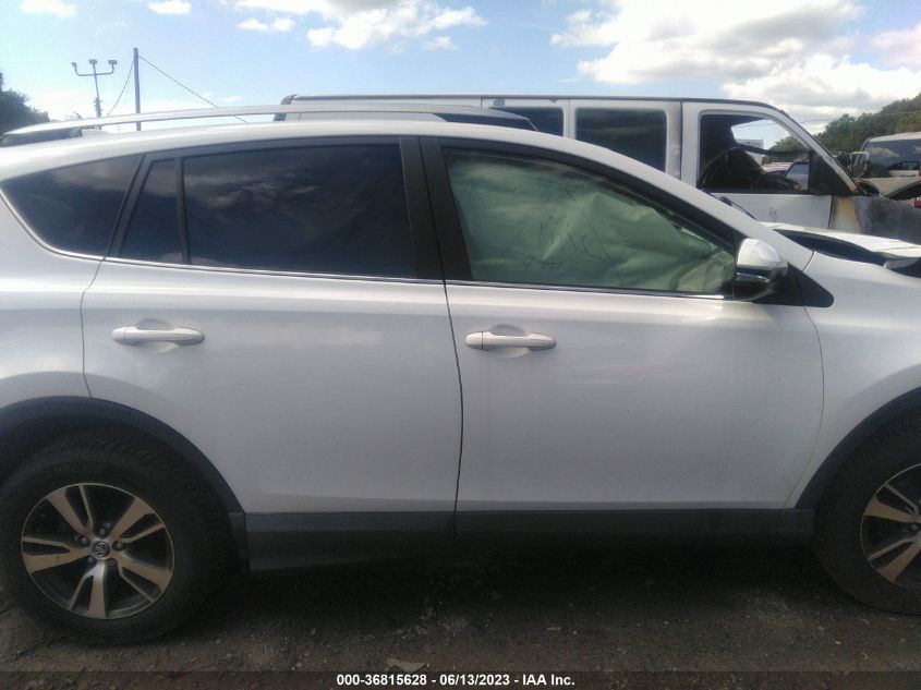 2017 TOYOTA RAV4 XLE - JTMRFREV9HJ714049