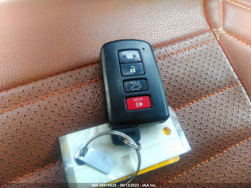 2017 TOYOTA RAV4 XLE - JTMRFREV9HJ714049