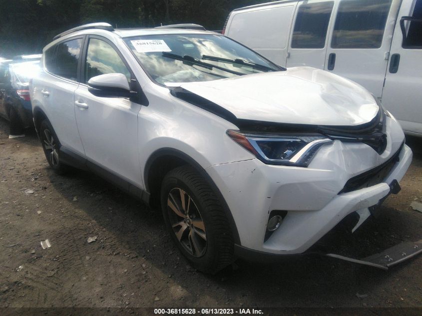 2017 TOYOTA RAV4 XLE - JTMRFREV9HJ714049