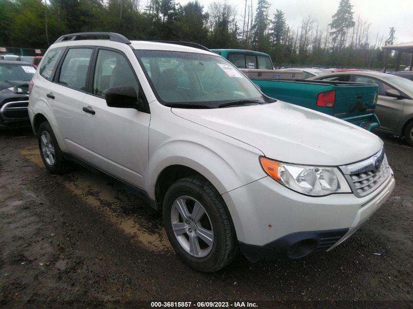 2013 SUBARU FORESTER 2.5X - JF2SHABC2DG445403