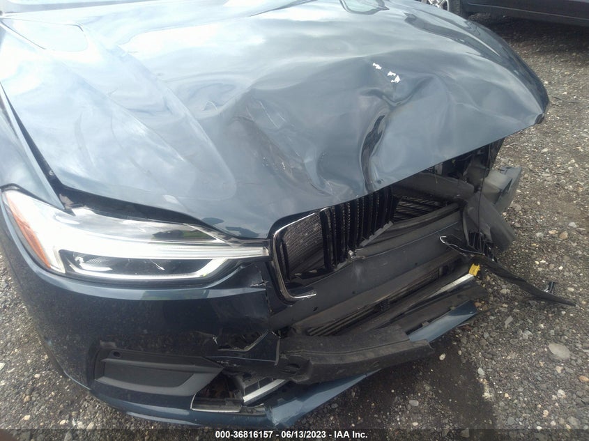 Image 6 of 2019 VOLVO XC60  salvage vehicle - Lot #36816157 at IAAI