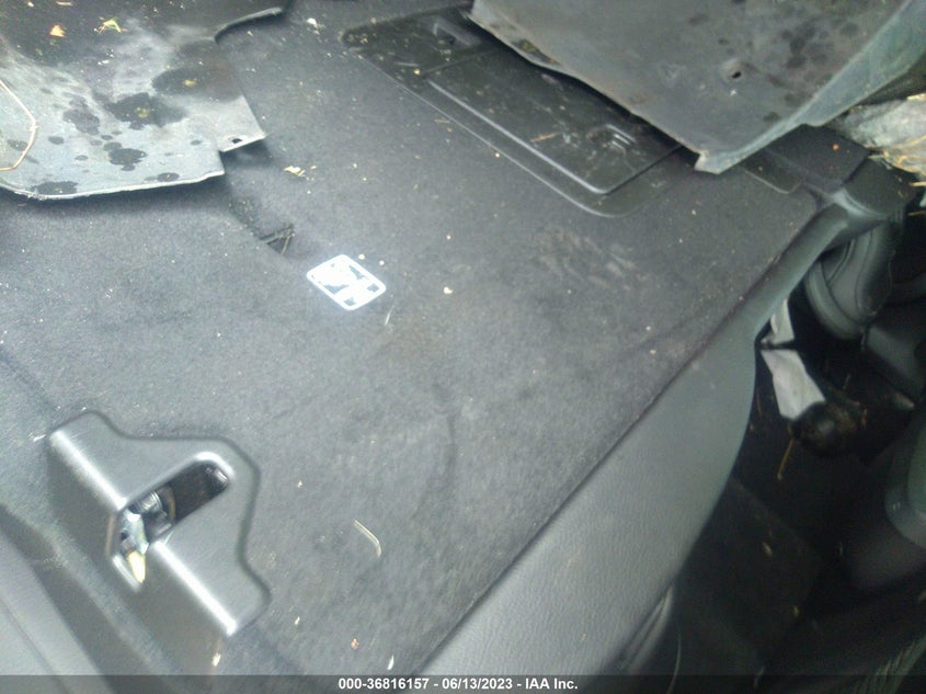 Image 8 of 2019 VOLVO XC60  salvage vehicle - Lot #36816157 at IAAI