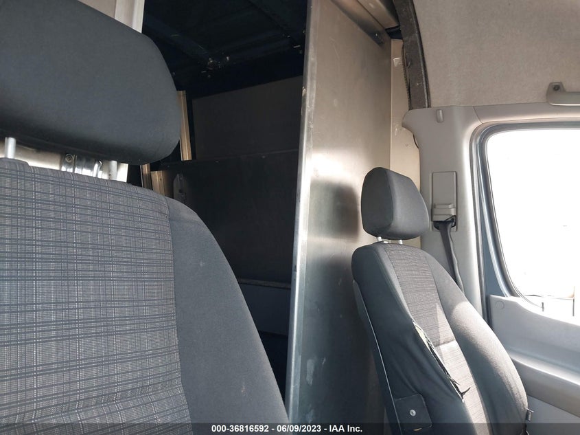 VIN WD3PE7CD9JP641819 2018 MERCEDES-BENZ SPRINTER CARGO VAN