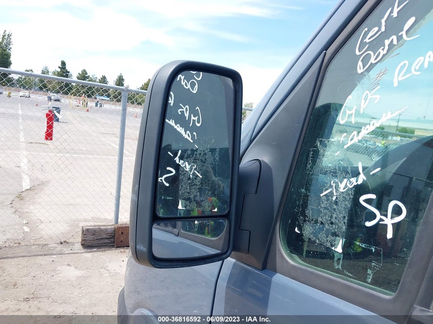 VIN WD3PE7CD9JP641819 2018 MERCEDES-BENZ SPRINTER CARGO VAN