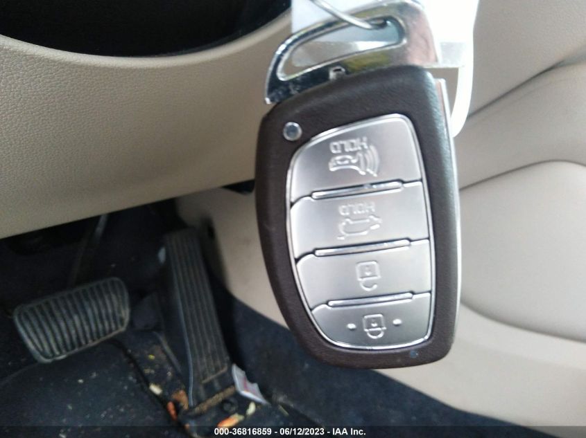 2017 HYUNDAI TUCSON SPORT - KM8J3CA24HU357145