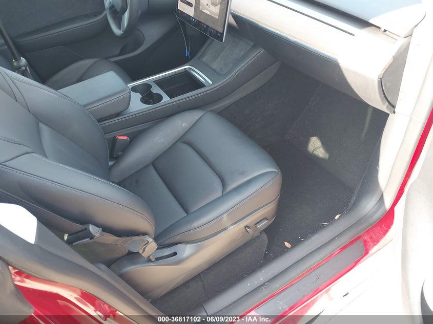 VIN 7SAYGDEF3NF378098 2022 TESLA MODEL Y