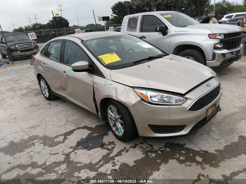 VIN 1FADP3F26JL240246 2018 FORD FOCUS SE
