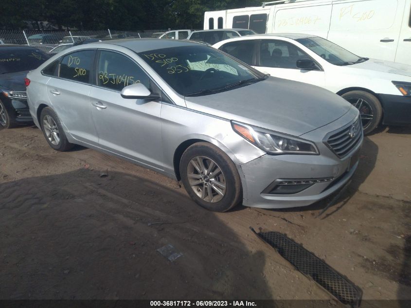 2015 HYUNDAI SONATA 2.4L SE - 5NPE24AF4FH044198