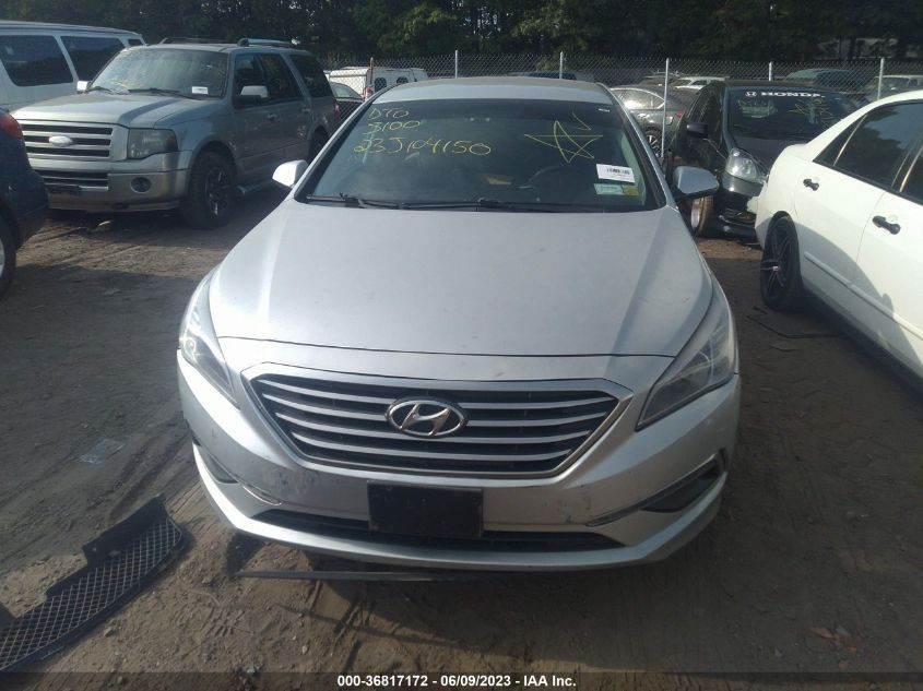 2015 HYUNDAI SONATA 2.4L SE - 5NPE24AF4FH044198