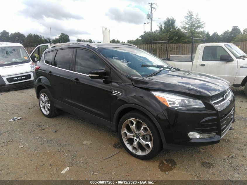 1FMCU9J92GUB89719 2016 FORD ESCAPE, photo no. 1