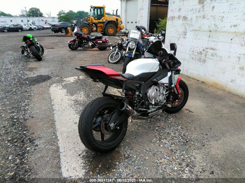 2016 YAMAHA YZFR1S JYARN42E3GA000700