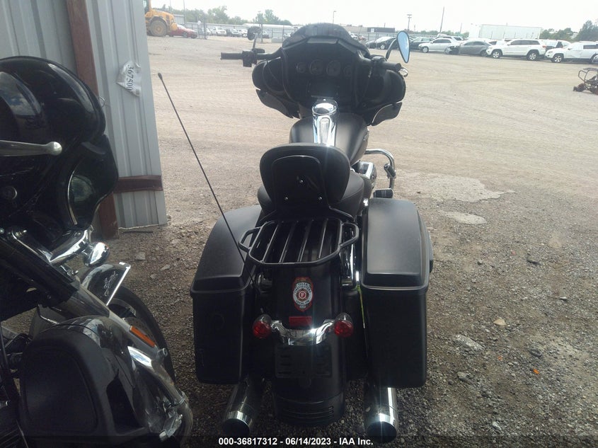 VIN 1HD1KRC14HB690423 2017 HARLEY-DAVIDSON FLHXS STREET GLIDE SPECIAL