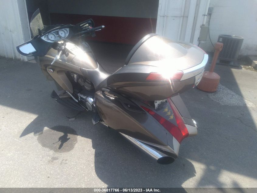 2012 VICTORY MOTORCYCLES VISION TOUR 5VPSW36N3C3003054