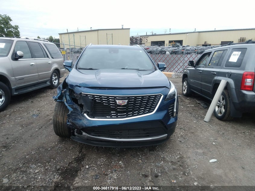 VIN 1GYFZDR46KF141050 2019 CADILLAC XT4 AWD PREMIUM LUXURY