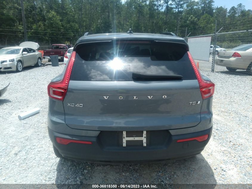 2021 VOLVO XC40 T5 R-DESIGN YV4162UM4M2488789