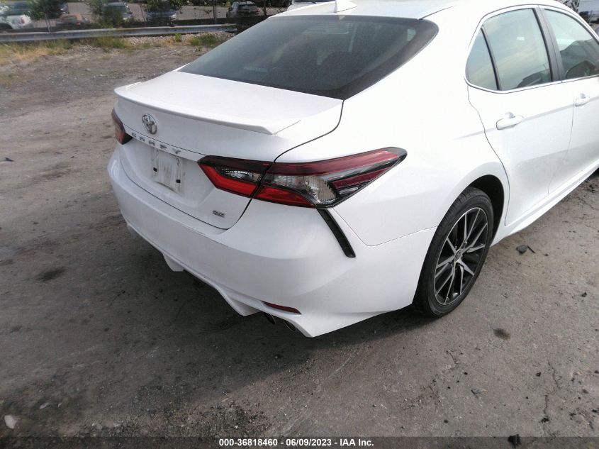 2022 TOYOTA CAMRY SE/SE NIGHT SHADE - 4T1G11AK0NU637001