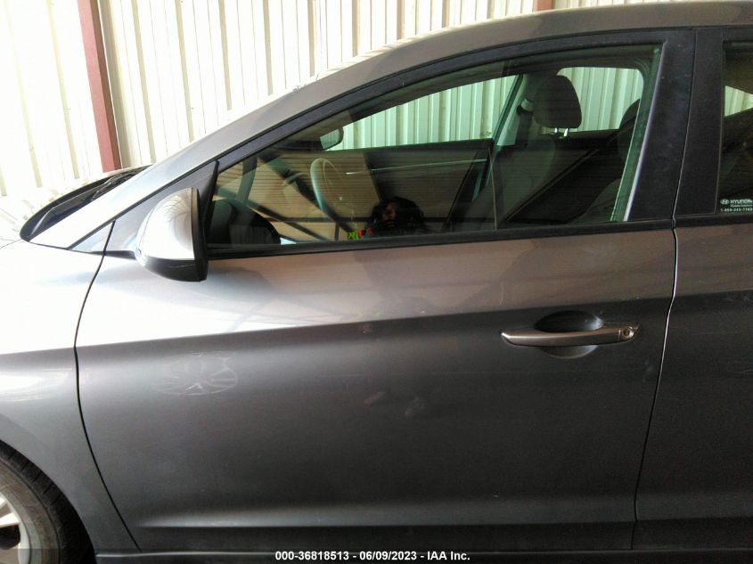 2019 HYUNDAI ELANTRA SEL/VALUE/LIMITED - 5NPD84LF9KH468249