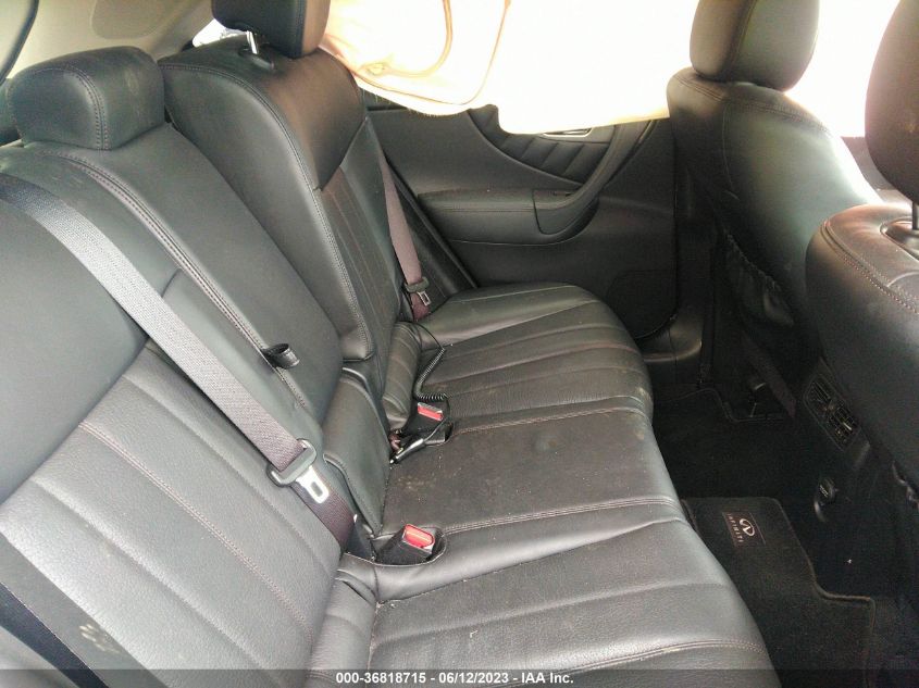 2015 INFINITI QX70 - JN8CS1MU4FM380220