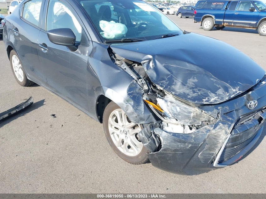 VIN 3MYDLBYV2HY156354 2017 TOYOTA YARIS IA