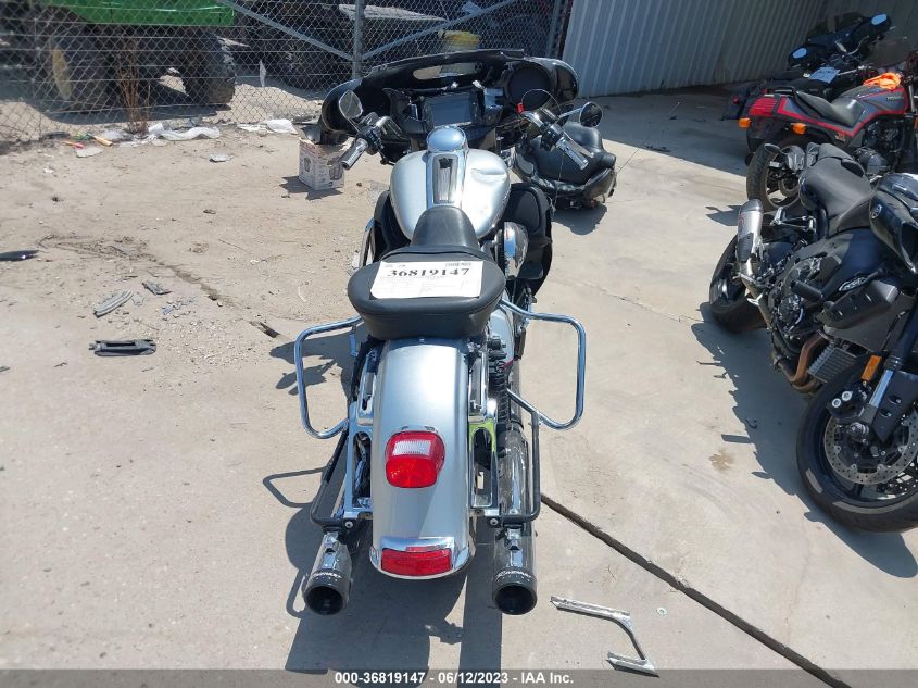 2015 HARLEY-DAVIDSON FLHTKL ULTRA LIMITED LOW 1HD1KKL15FB640201
