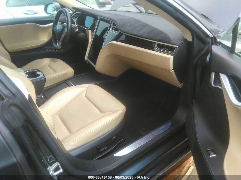 2016 TESLA MODEL S 70 KWH - 5YJSA1E14GF143719