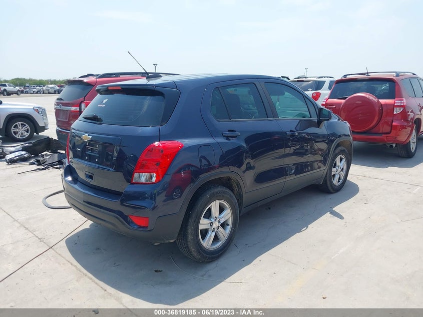 VIN 3GNCJKSB2KL242533 2019 CHEVROLET TRAX LS