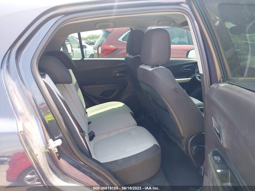 VIN 3GNCJKSB2KL242533 2019 CHEVROLET TRAX LS