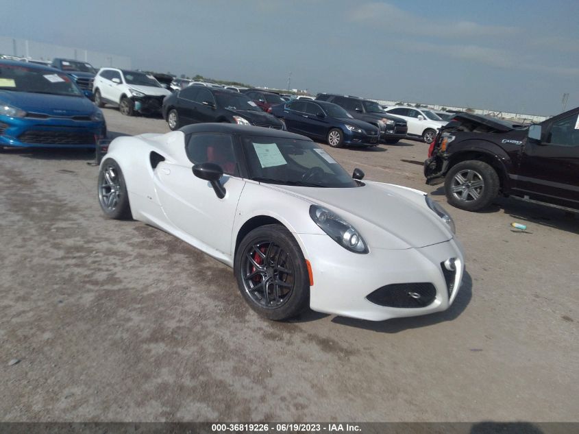 ZARBAAA42HM231084 ALFA ROMEO 4C COUPE 2017