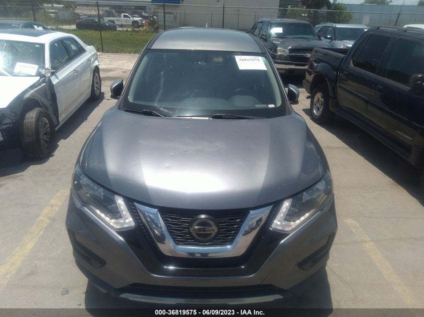 VIN KNMAT2MTXJP530612 2018 NISSAN ROGUE S/SV