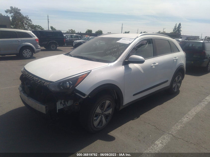 VIN KNDCB3LC2M5471574 2021 KIA NIRO LX