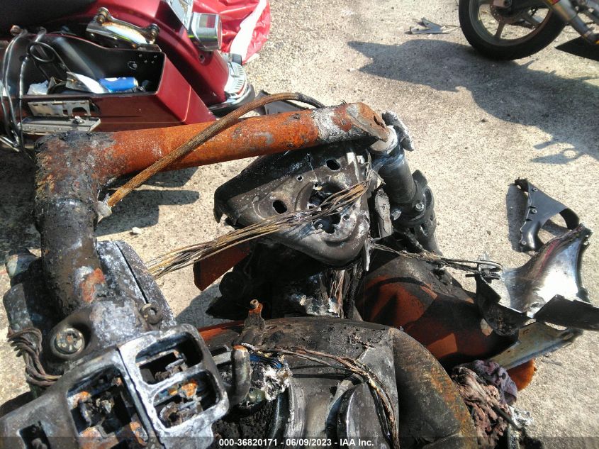 2011 HARLEY-DAVIDSON FLHR - 1HD1FB419BB639162