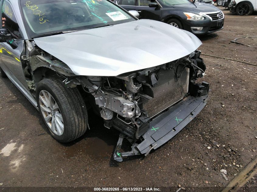 2020 TOYOTA CAMRY LE - 4T1C11AK9LU888630