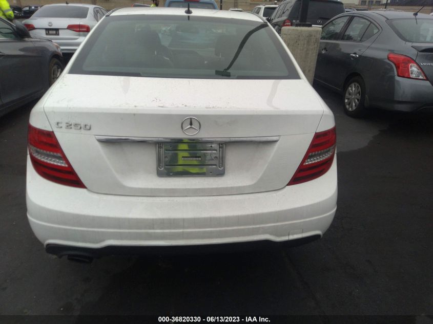 2013 MERCEDES-BENZ C-CLASS C 250 LUXURY - WDDGF4HB7DR244973