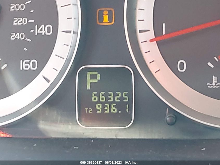 2013 VOLVO C70 T5 YV1672MC0DJ140355