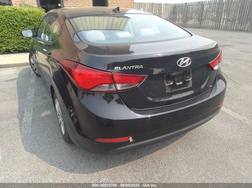 2016 HYUNDAI ELANTRA SE - 5NPDH4AEXGH679266
