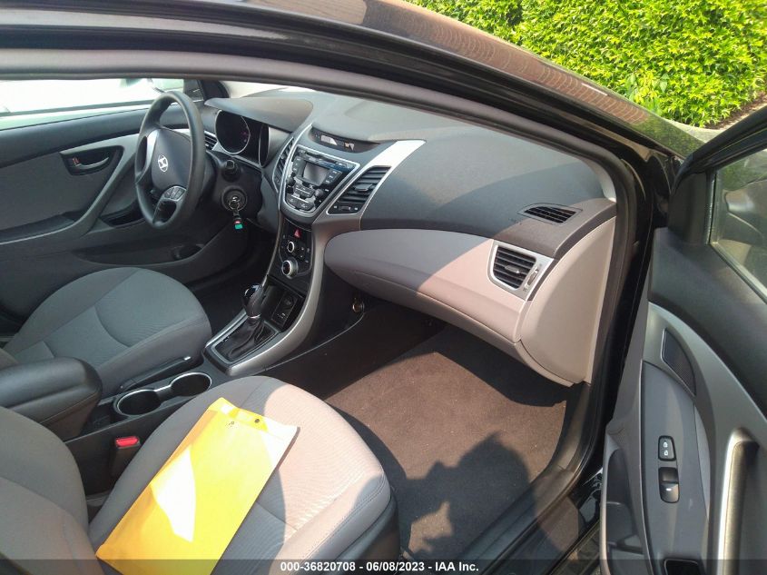 2016 HYUNDAI ELANTRA SE - 5NPDH4AEXGH679266