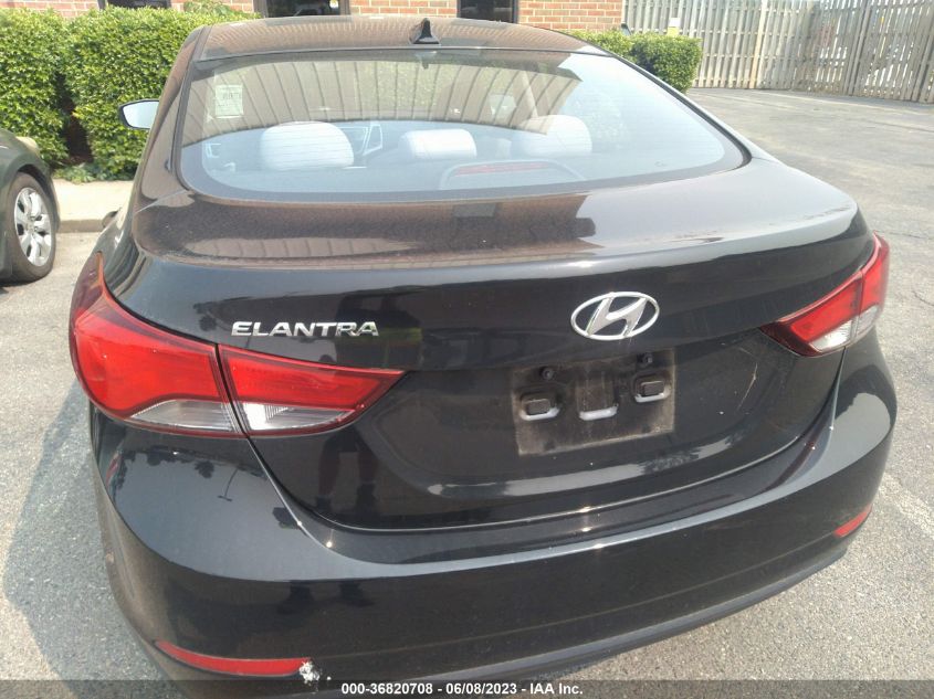 2016 HYUNDAI ELANTRA SE - 5NPDH4AEXGH679266