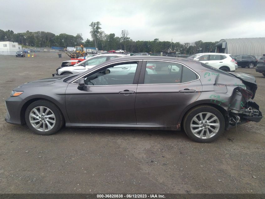 2021 TOYOTA CAMRY LE - 4T1C11BK3MU025404