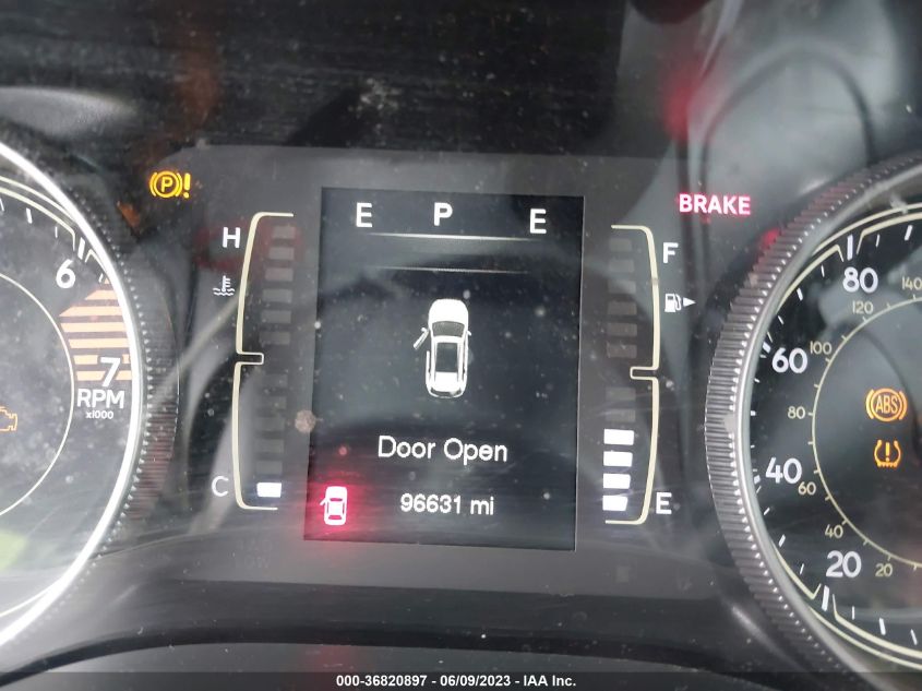 2018 JEEP CHEROKEE LATITUDE PLUS - 1C4PJLLB8JD596978