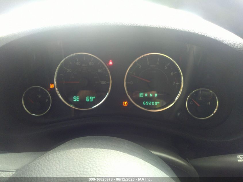 2016 JEEP WRANGLER UNLIMITED SAHARA - 1C4BJWEG3GL164348