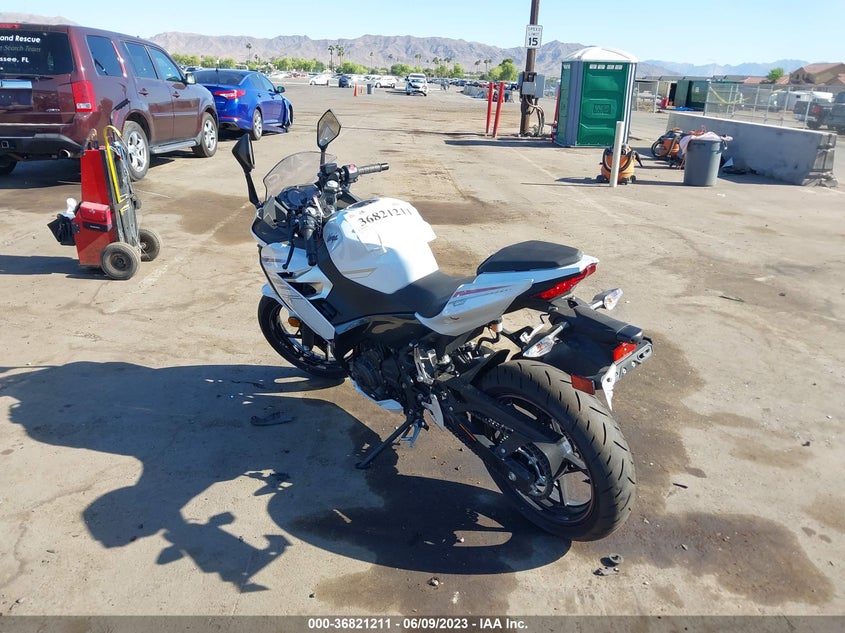 VIN JKAEXKG13PDAM3906 2023 KAWASAKI EX400