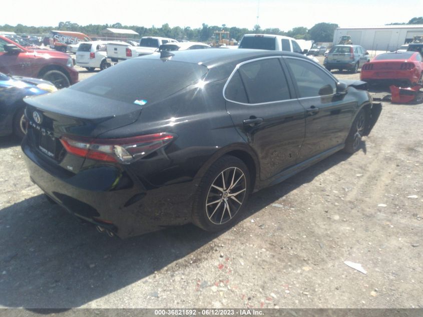 2022 TOYOTA CAMRY SE - 4T1T11AK2NU643879