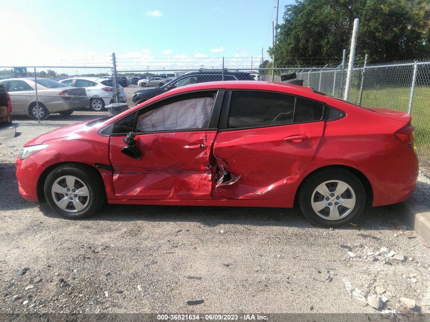 VIN 1G1BC5SM4H7130565 2017 CHEVROLET CRUZE LS