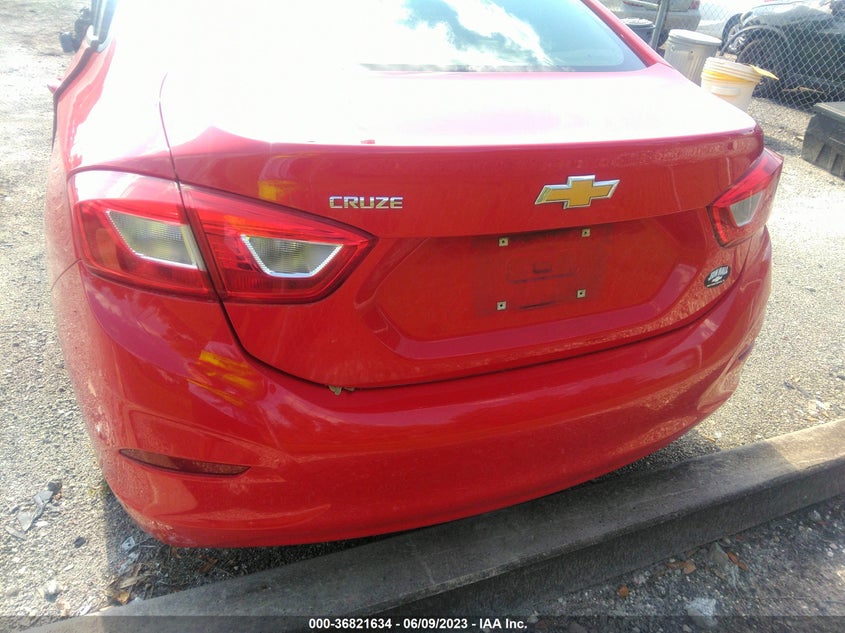 VIN 1G1BC5SM4H7130565 2017 CHEVROLET CRUZE LS