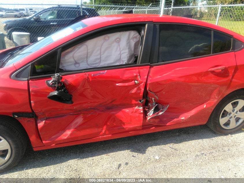 VIN 1G1BC5SM4H7130565 2017 CHEVROLET CRUZE LS