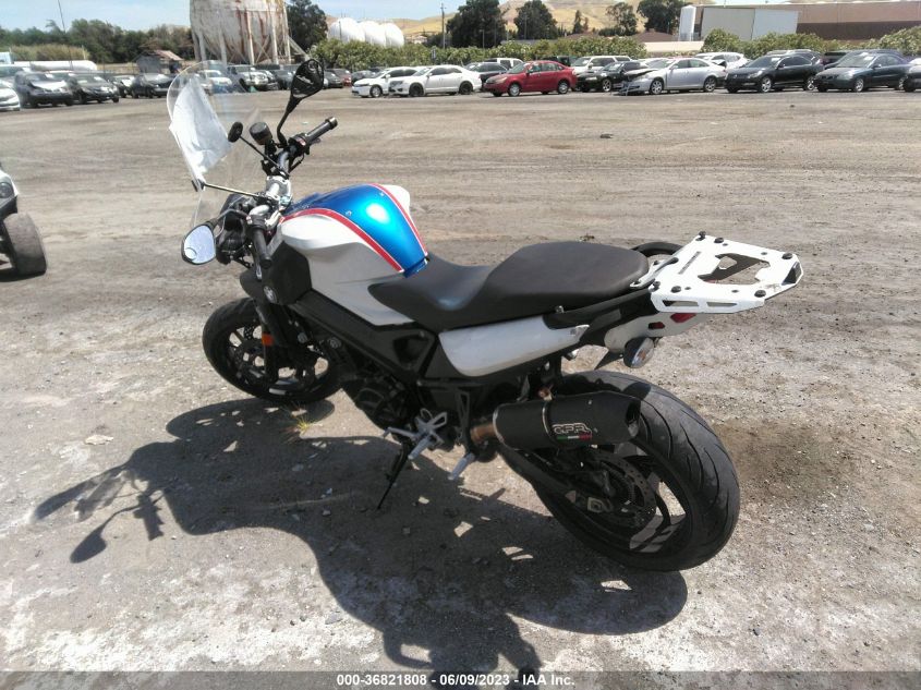 2011 BMW F800 R - WB1022704BZS50283