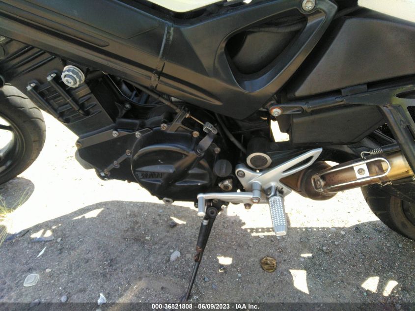 2011 BMW F800 R - WB1022704BZS50283